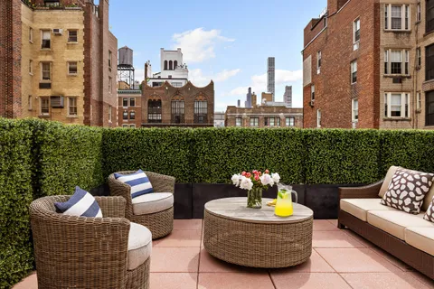 a black and white photo of a painting