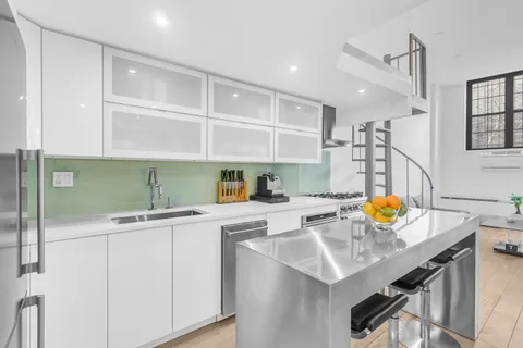 $950,000 | 324 Pearl Street, Unit 1A | Financial District