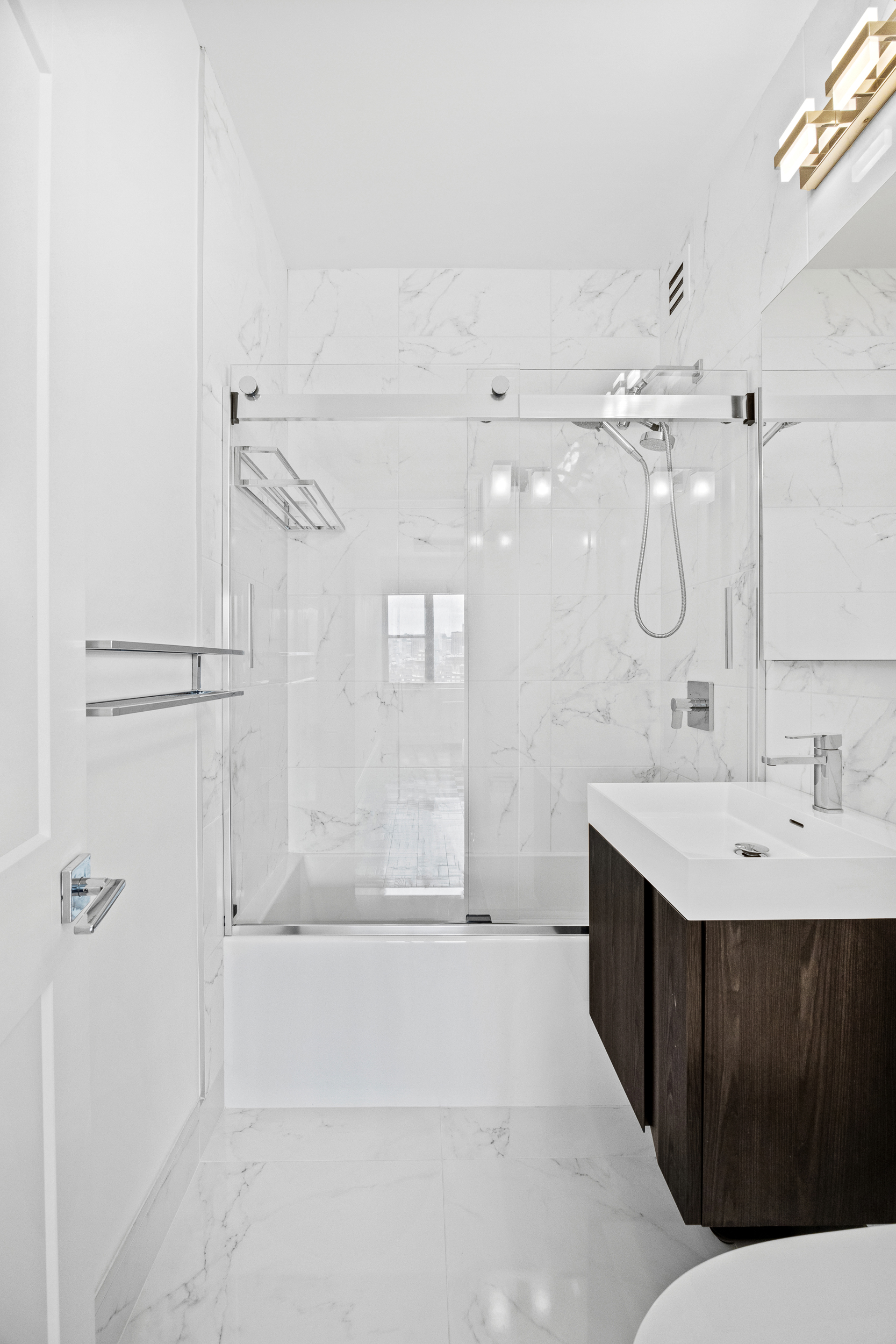 60 East 8th Street, Unit 31F Manhattan, NY 10003 - Photo 6 of 12