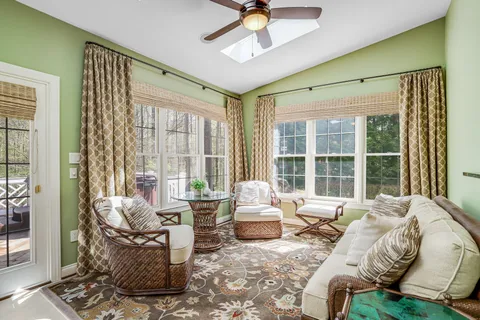 $1,275,000 | 15816 Thistlebridge Drive, Rockville, MD 20853