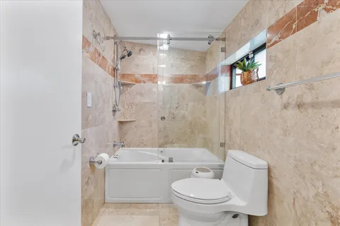 $2,295,000 | 2531 Northeast 195th Street, Miami, FL 33180