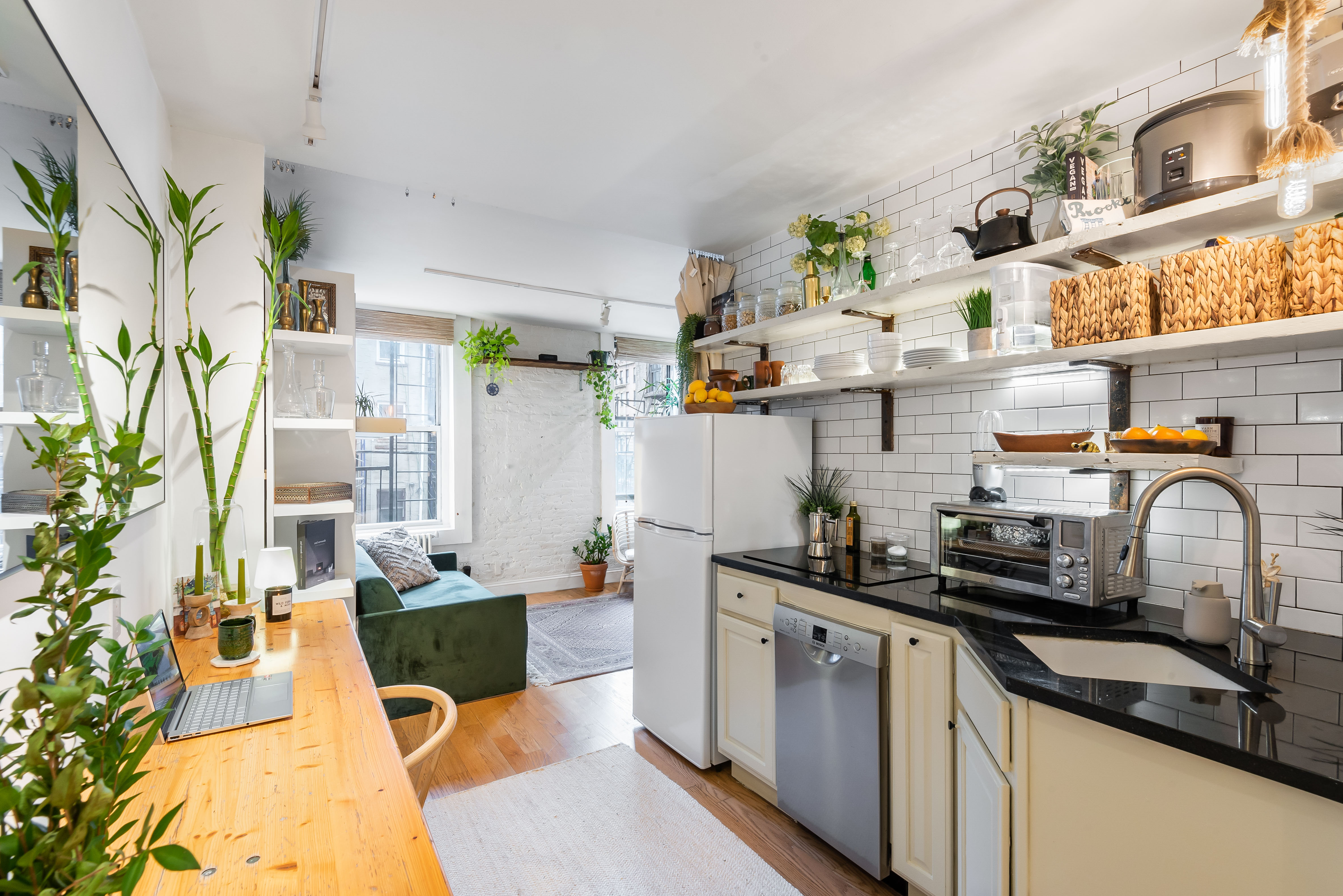 330 South 3rd Street, Unit 4 Brooklyn, NY 11211 - Photo 2 of 8