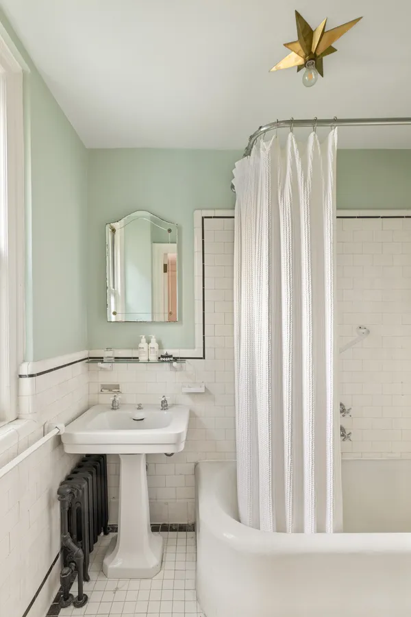 $500,000 | 333 East 53rd Street, Unit 5M | Sutton Place