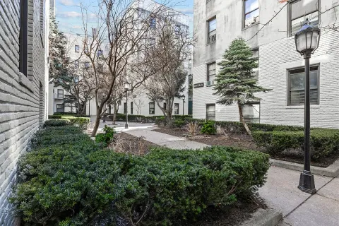 $260,000 | 21-37 33rd Street, Unit 5B | Astoria