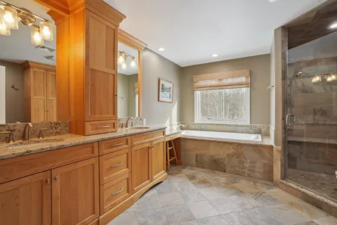 $1,600,000 | 13 O'Brien Court, Bedminster, NJ 07921