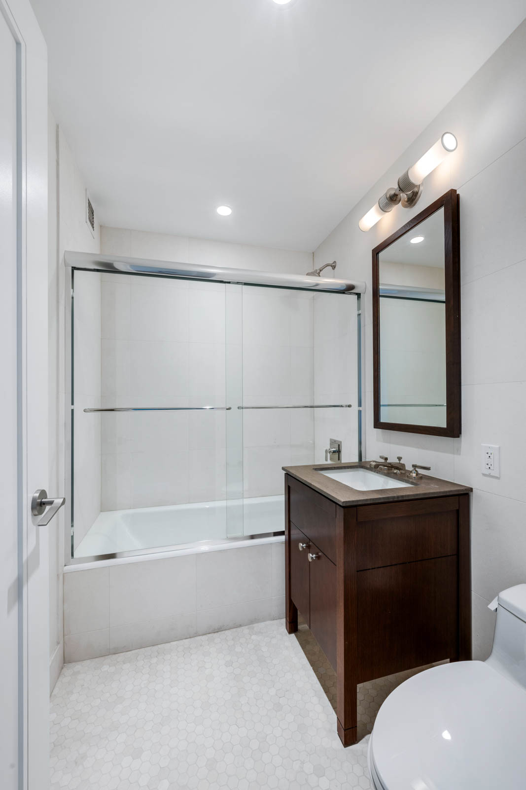 80 Riverside Boulevard, Unit 23C Manhattan, NY 10069 - Photo 11 of 19