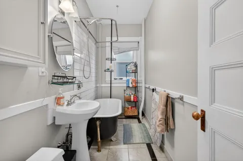 Contact Agent | 17 Park Vale, Unit 4, Brookline, MA 02446