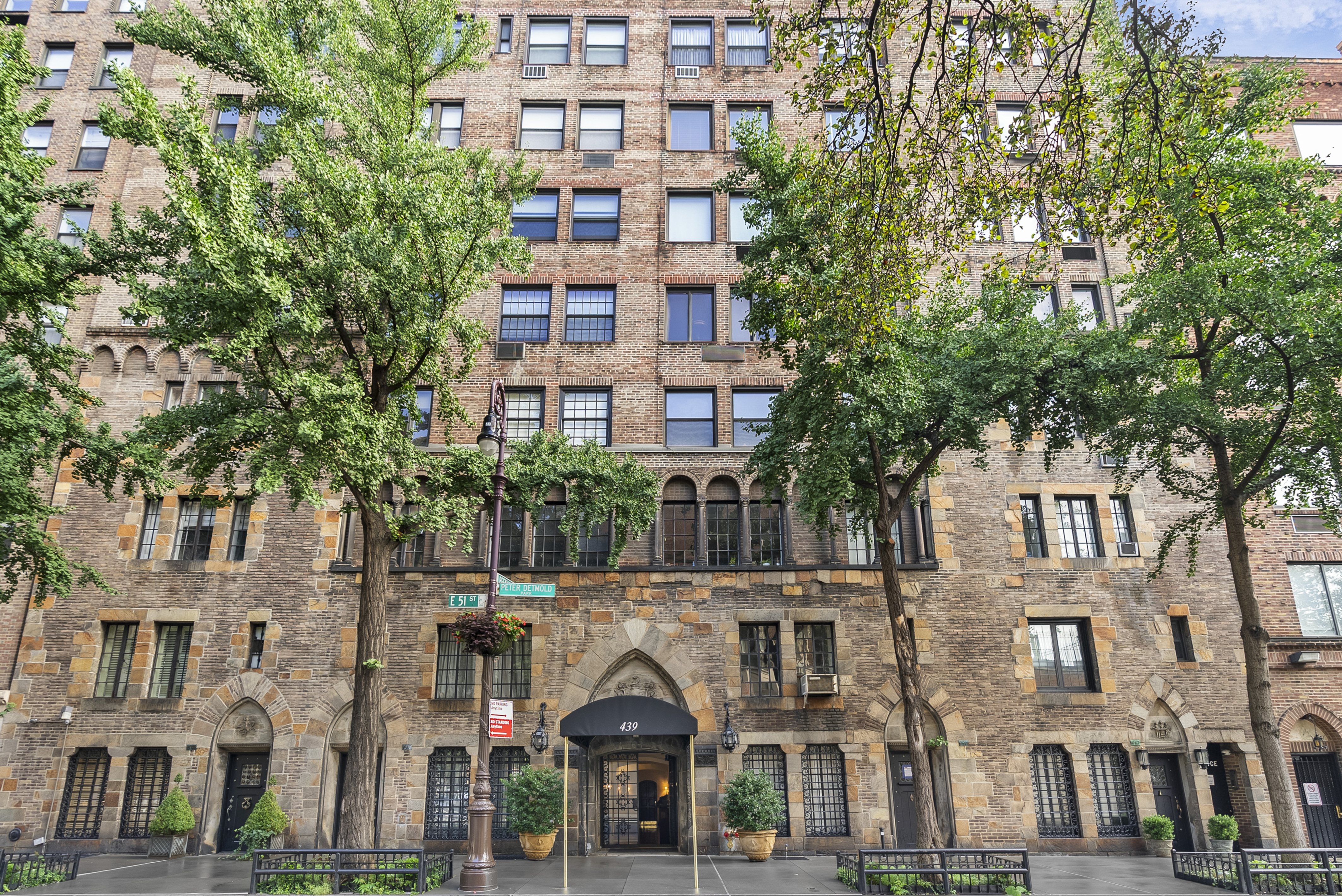 439 East 51st Street, Unit 9F Manhattan, NY 10022 - Photo 18 of 21