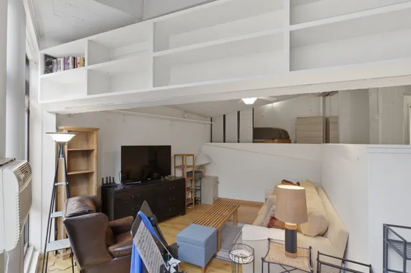 $3,100 | 12 Stoneholm Street, Unit 425, Boston, MA 02115