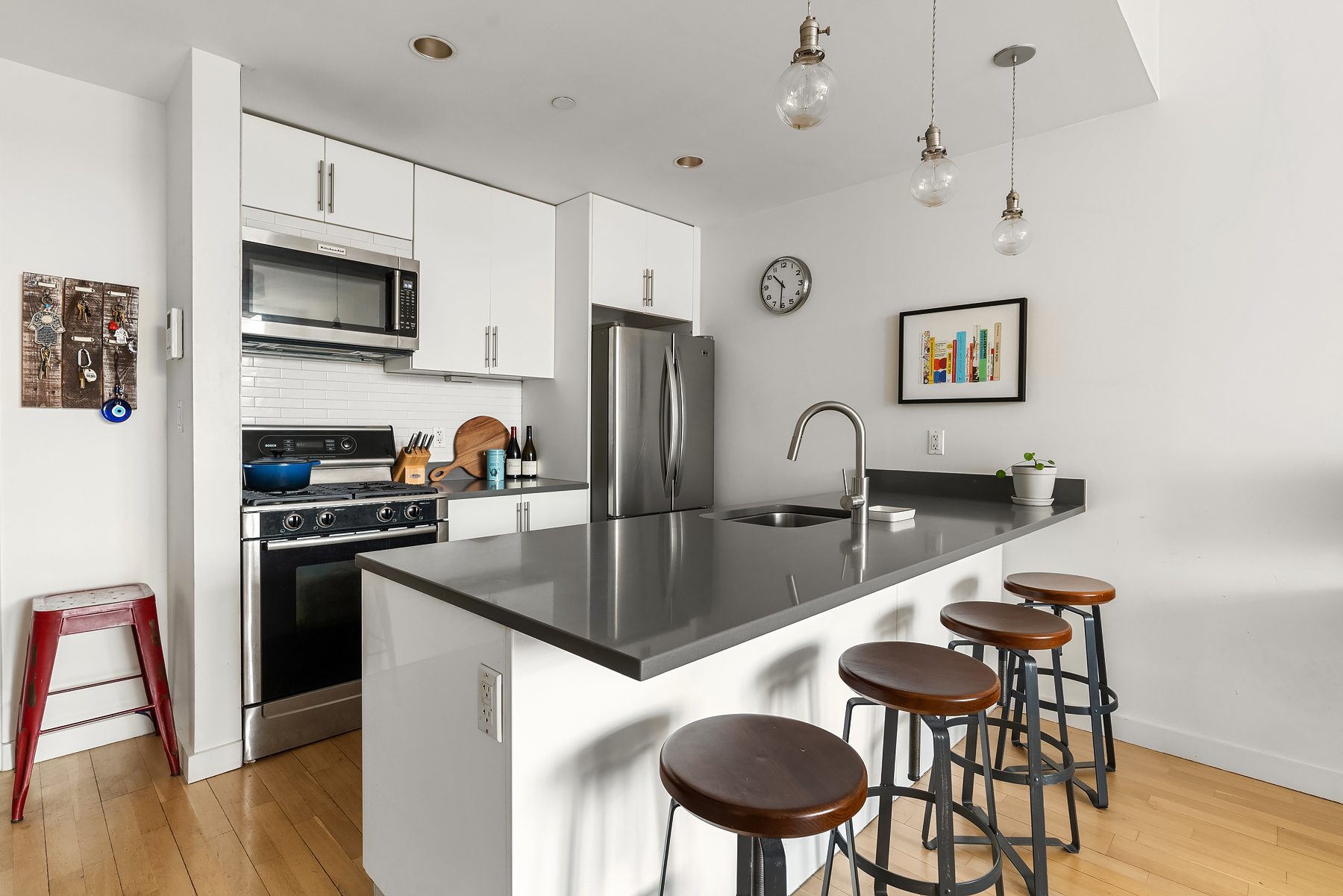 1 Powers Street, Unit 404 Brooklyn, NY 11211 - Photo 3 of 14