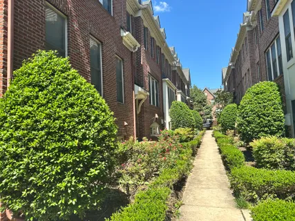 $940,000 | 2619 South Kenmore Court, Arlington, VA 22206