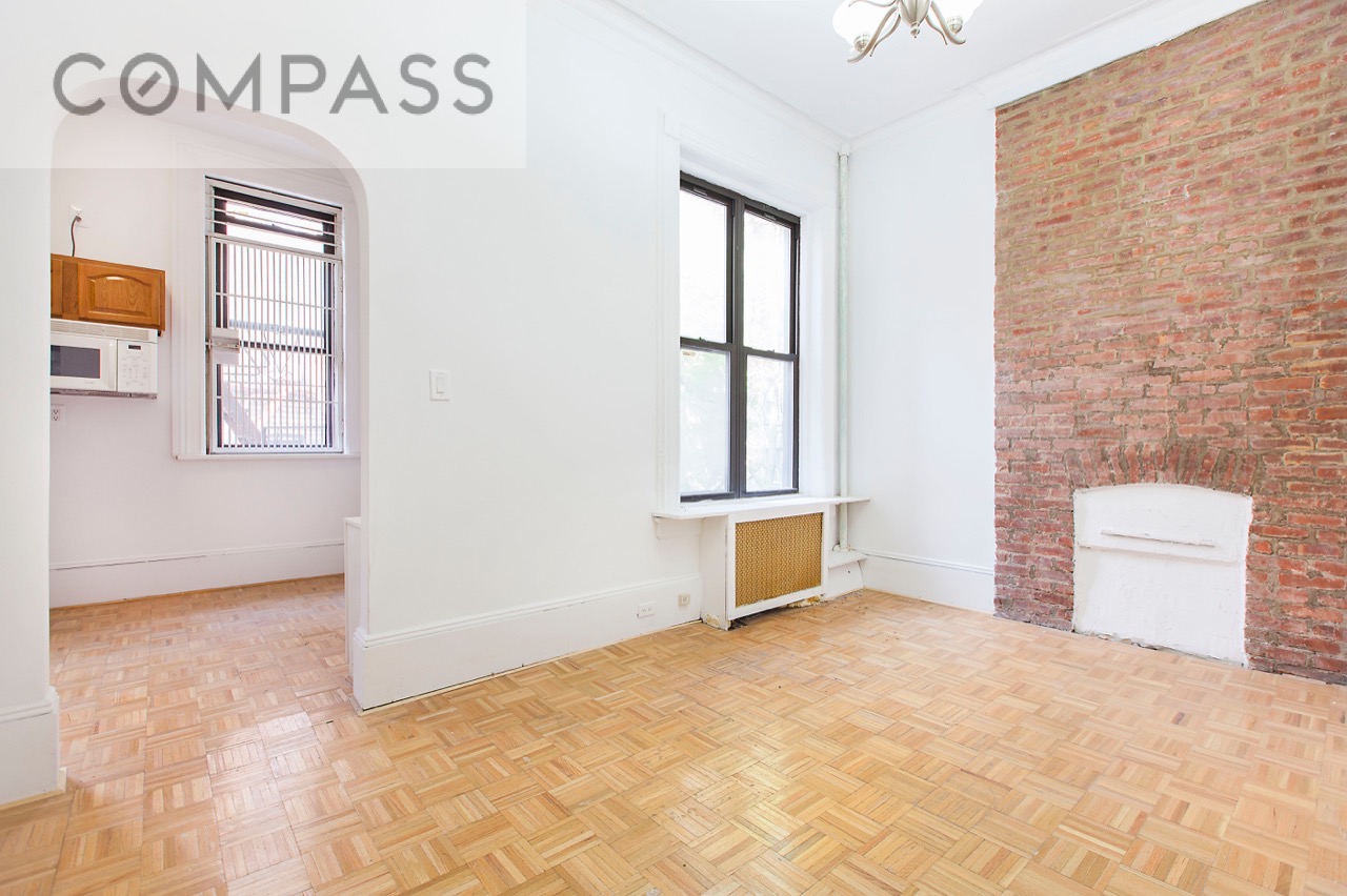 239 West 105th Street, Unit 4 Manhattan, NY 10025 - Photo 9 of 12