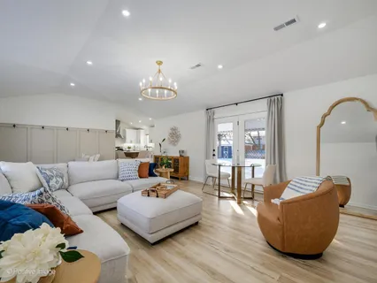 $499,900 | 10630 South Keeler Avenue, Oak Lawn, IL 60453