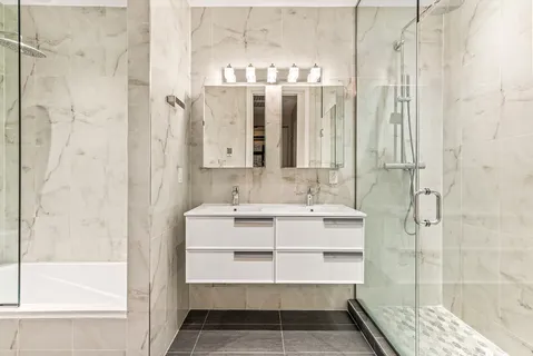 $2,595,000 | 128 West 26th Street, Unit 10 | Chelsea