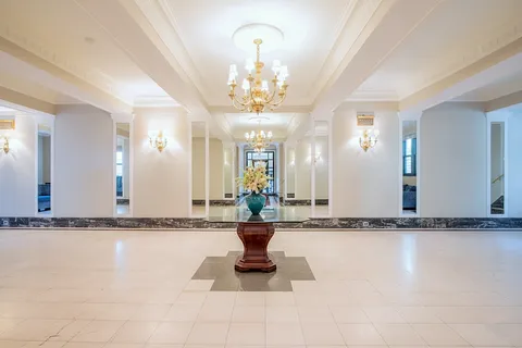 $699,000 | 24 Bennett Avenue, Unit 62A | Hudson Heights