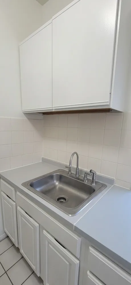 $2,100 | 5910 Riverdale Avenue, Unit 3 | North Riverdale