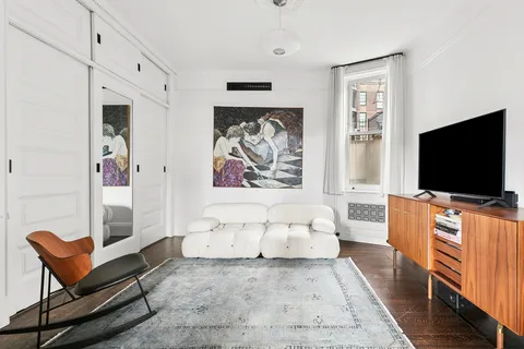 $4,300,000 | 31 West 12th Street, Unit 5E | Greenwich Village