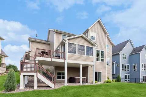 $1,250,000 | 16630 54th Court North, Plymouth, MN 55446