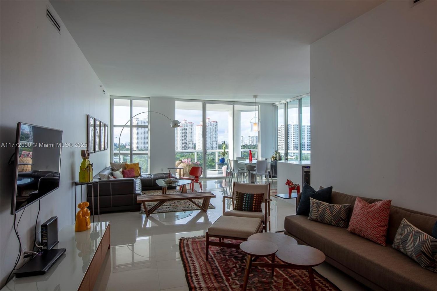 3131 Northeast 188th Street, Unit 21002 Aventura, FL 33180 - Photo 9 of 26