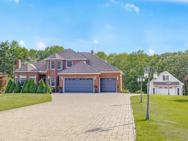 $1,199,000 | 114 Upper Gore Road, Webster, MA 01570