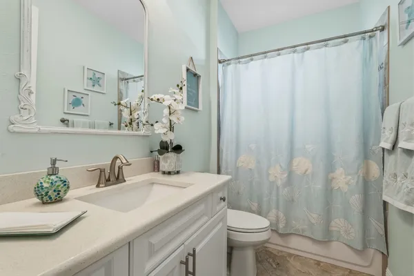 $640,000 | 4245 Diamond Square, Vero Beach, FL 32967