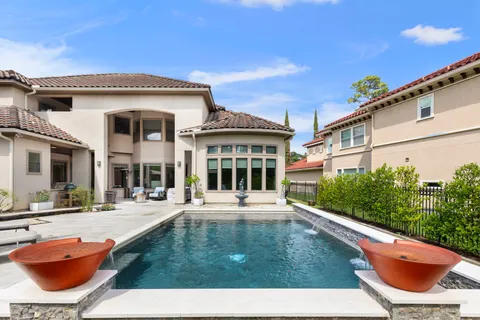 $975,000 | 16015 Fawn Vista, Houston, TX 77068