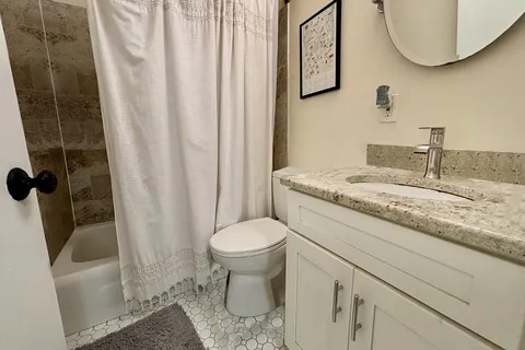 $3,200 | 256 Parker Hill Avenue, Unit 3, Boston, MA 02120