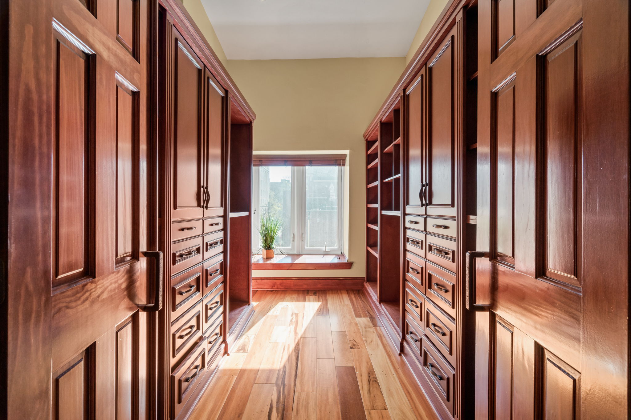 802-10 Locust Street, Unit 201 Philadelphia, PA 19107 - Photo 44 of 56