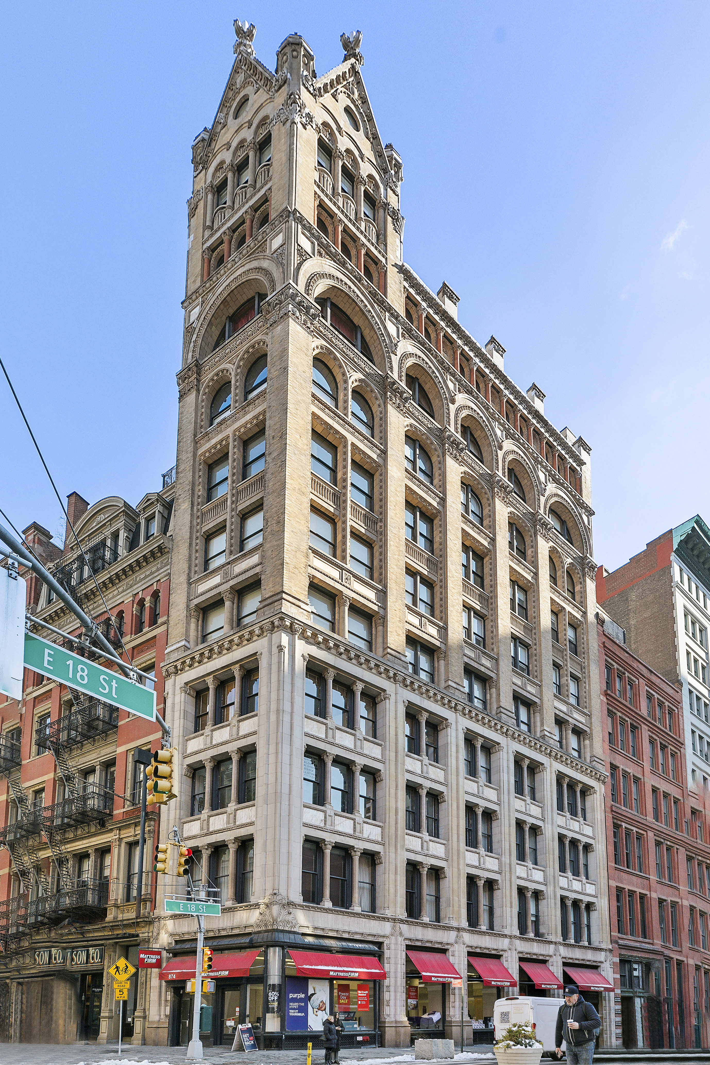 874 Broadway, Unit 907 Manhattan, NY 10003 - Photo 21 of 22 front view of a building