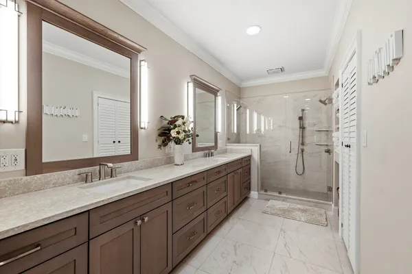 $1,695,000 | 4870 West Boulevard, Naples, FL 34103