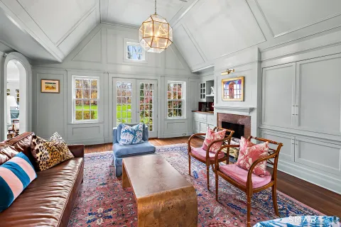 $4,050,000 | 32 West Road, New Canaan, CT 06840