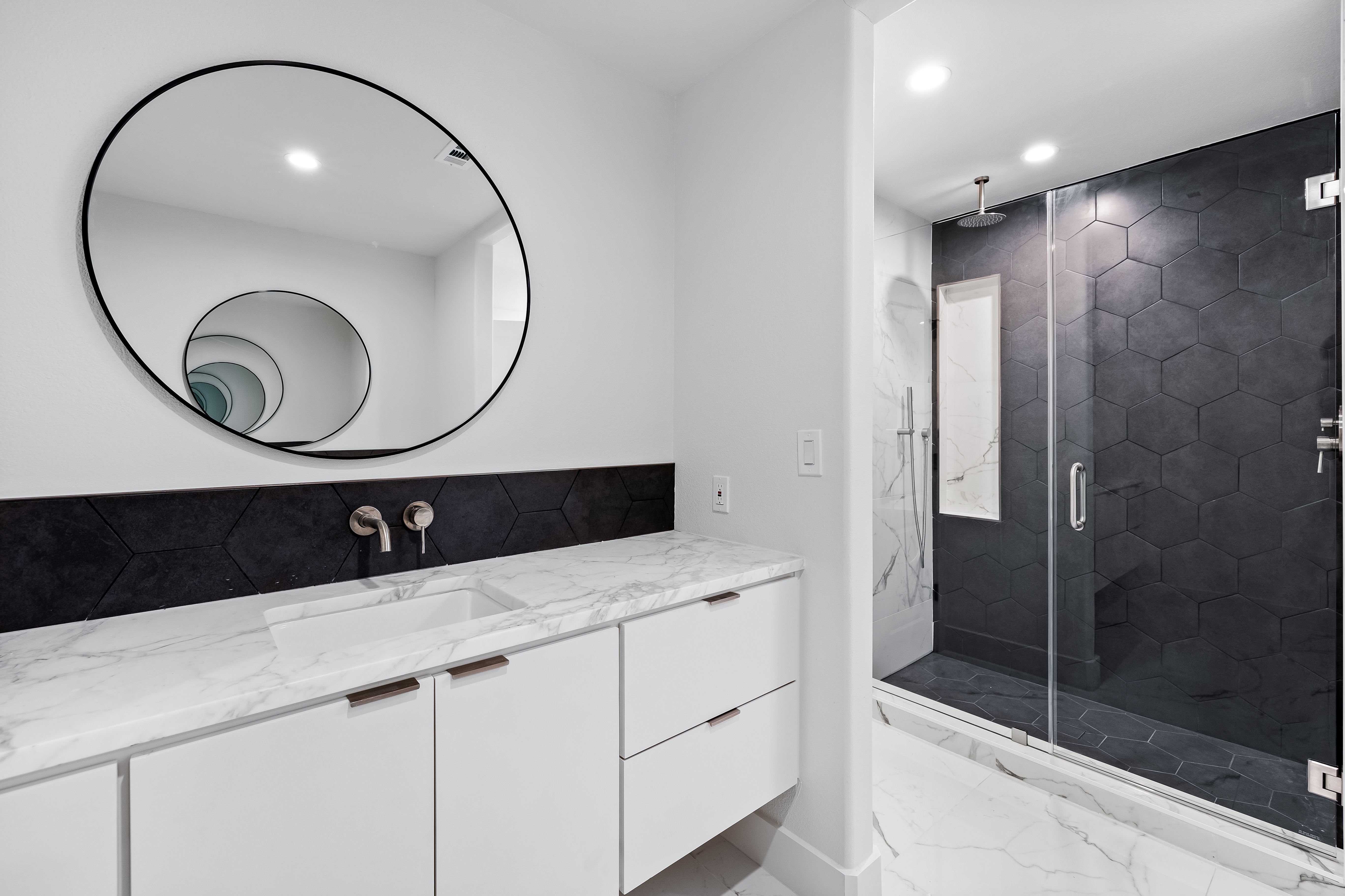 7724 Bantry Lane Dallas, TX 75248 - Photo 25 of 48