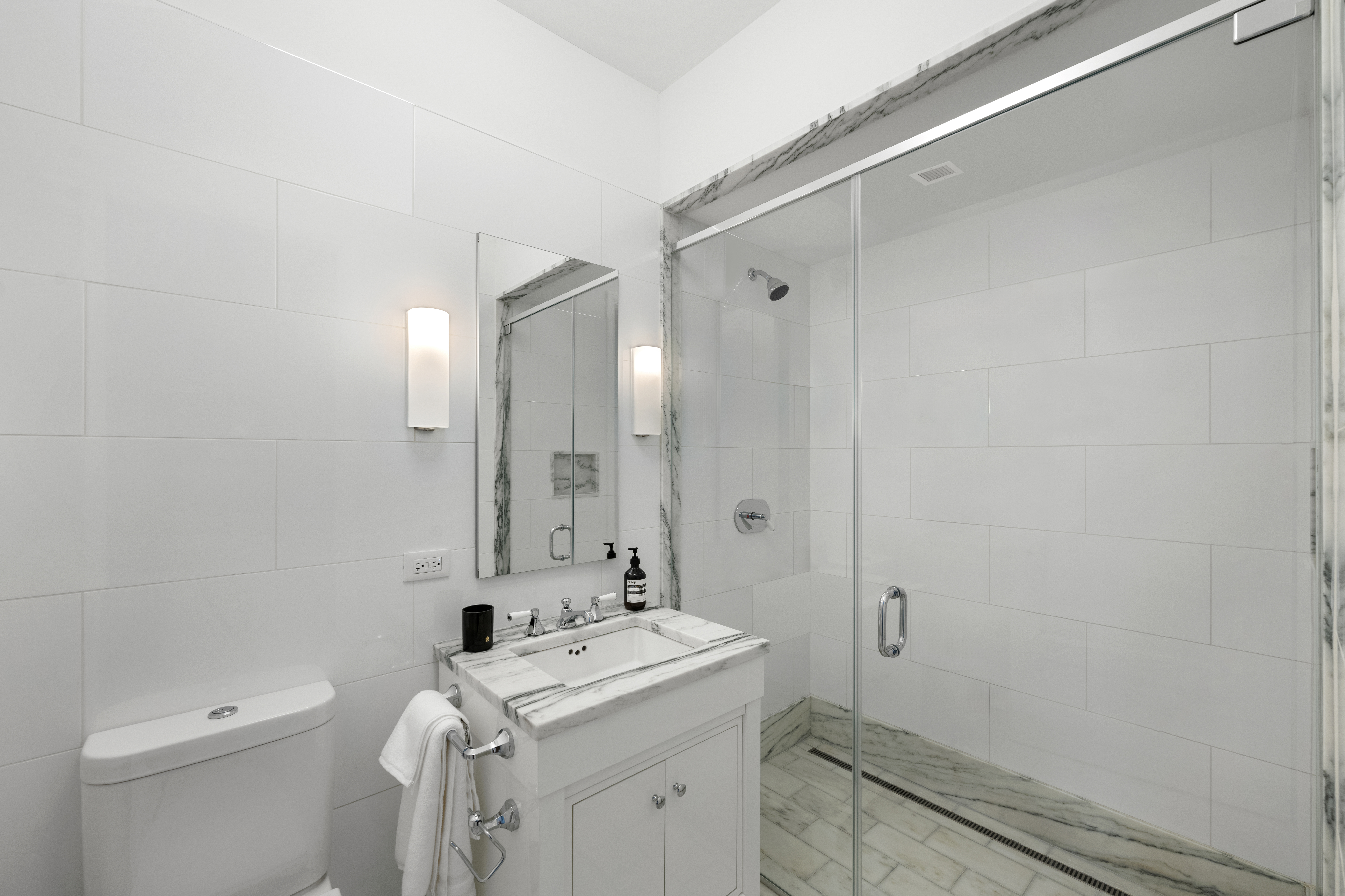 10 Madison Square West, Unit 11D Manhattan, NY 10010 - Photo 17 of 24