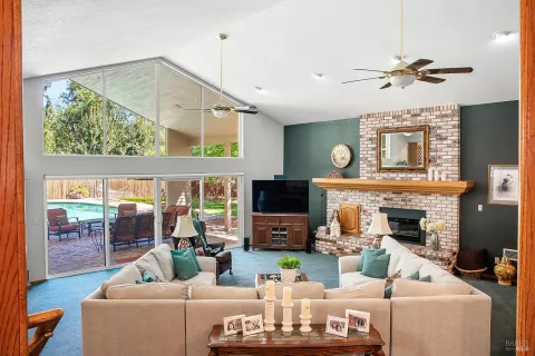 $1,150,000 | 1560 Crane Terrace, Ukiah, CA 95482