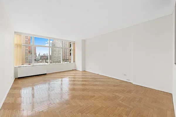 $5,650 | 160 West 66th Street, Unit 17E | Upper West Side