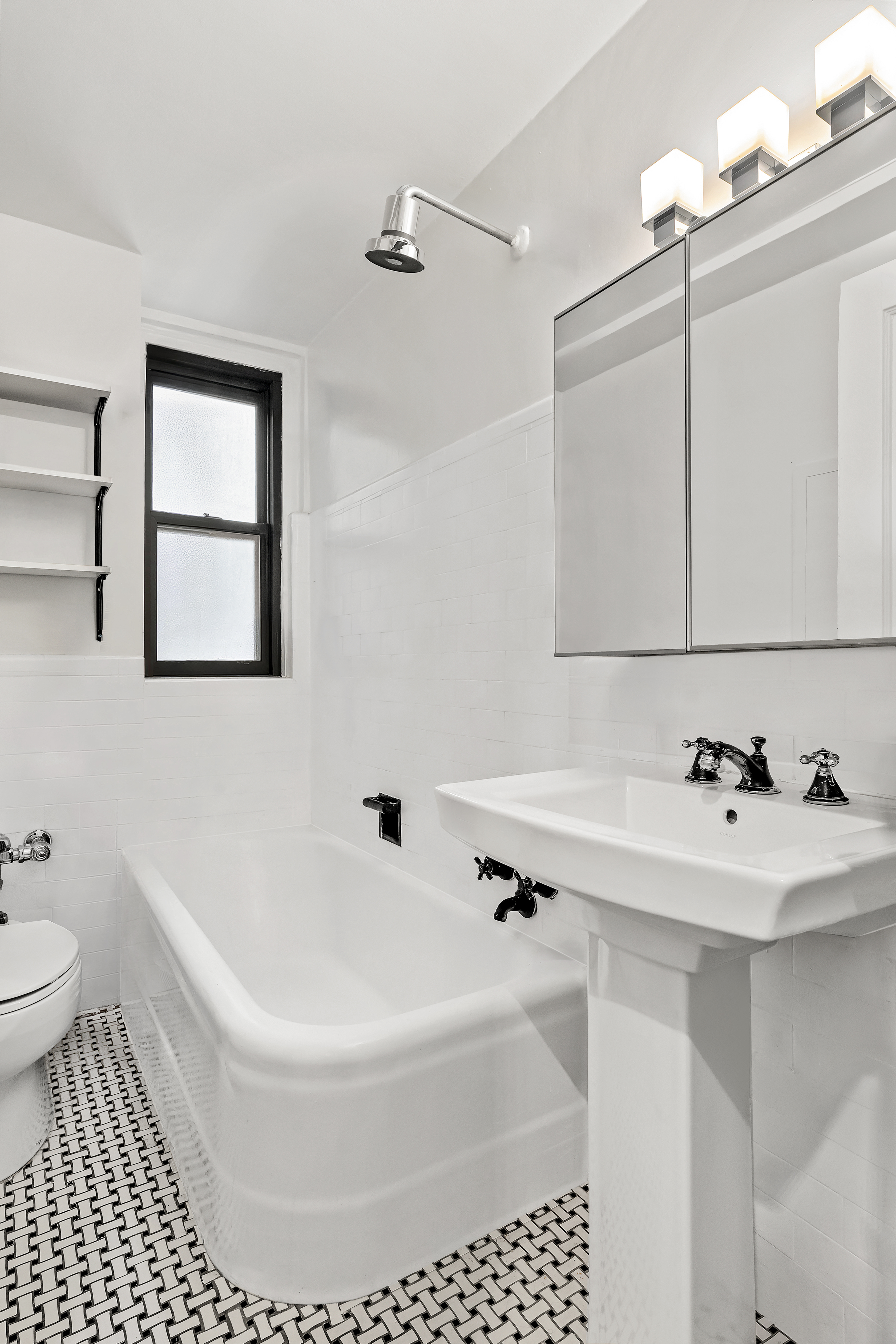 102 East 22nd Street, Unit 9H Manhattan, NY 10010 - Photo 5 of 12
