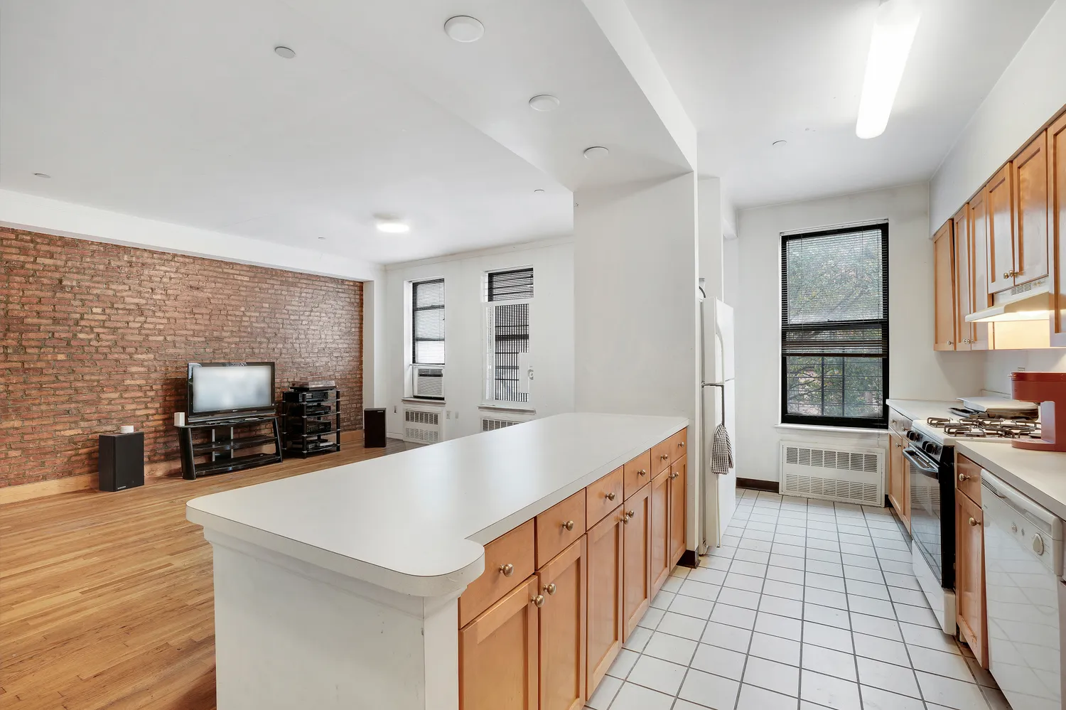 $750,000 | 24 Bradhurst Avenue, Unit 2 | Central Harlem