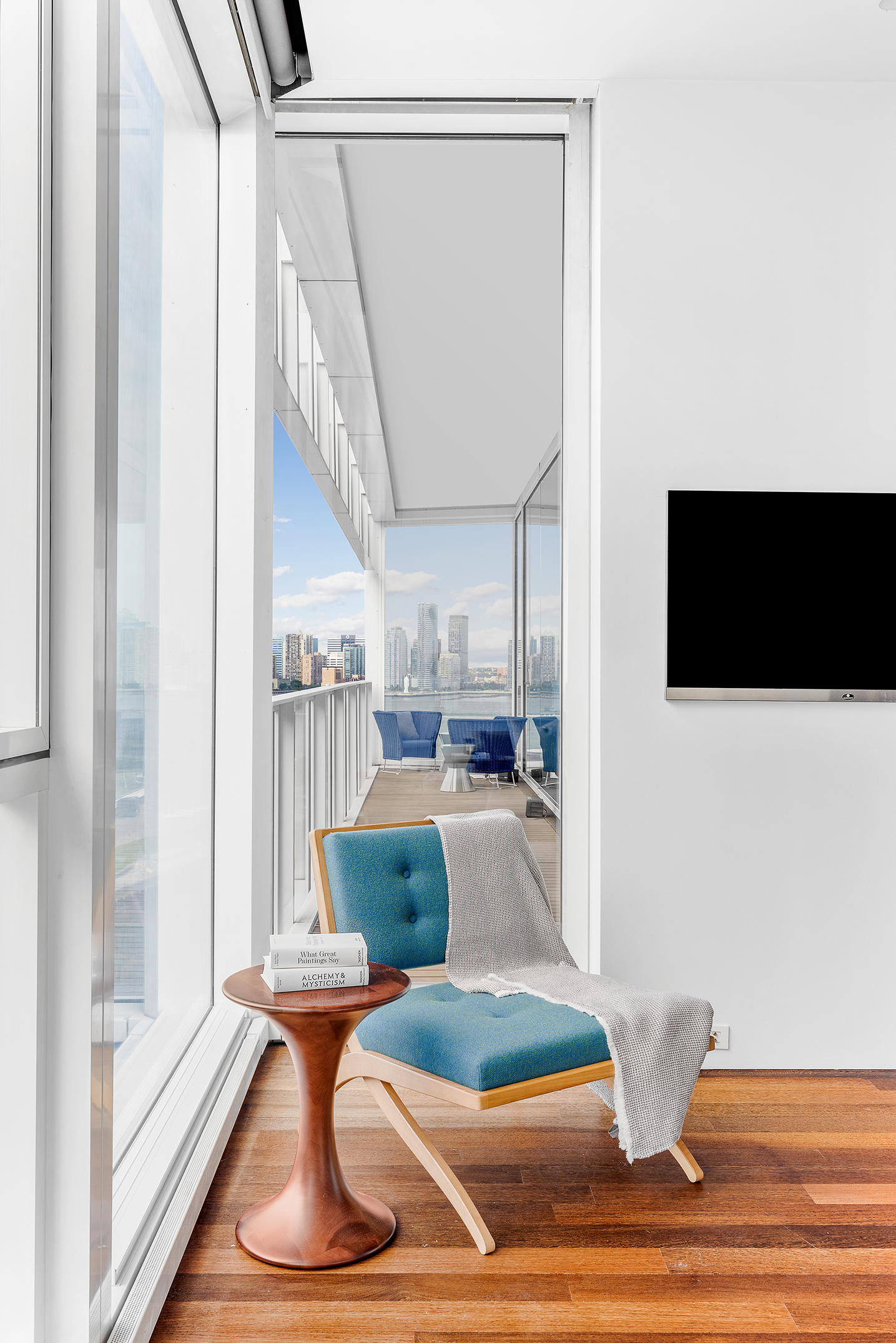 165 Charles Street, Unit 21 Manhattan, NY 10014 - Photo 15 of 17