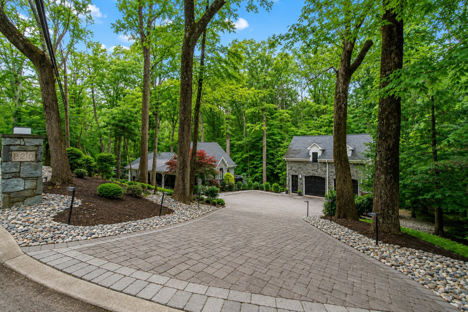 8210 Kingsgate Road Potomac, MD 20854 - Photo 3 of 69 Gallery Image 3