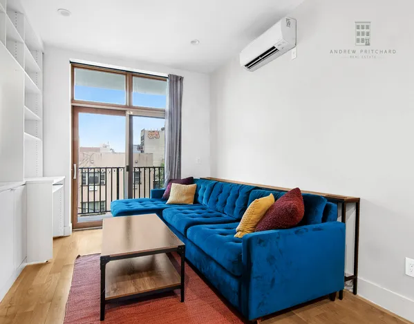 $3,250 | 12 Lawton Street, Unit 3A | Bushwick