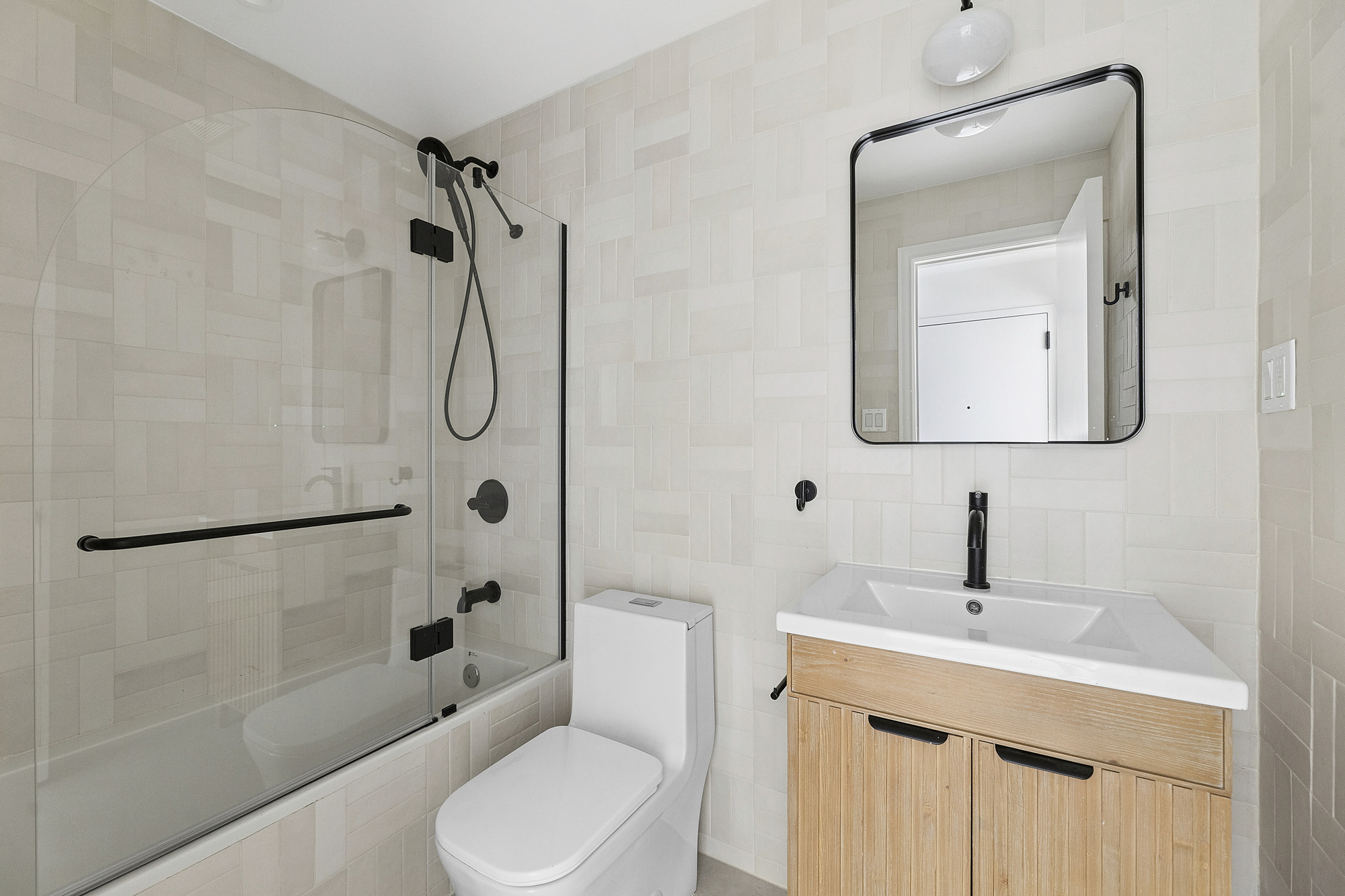 429 Decatur Street, Unit 1 Brooklyn, NY 11233 - Photo 5 of 9