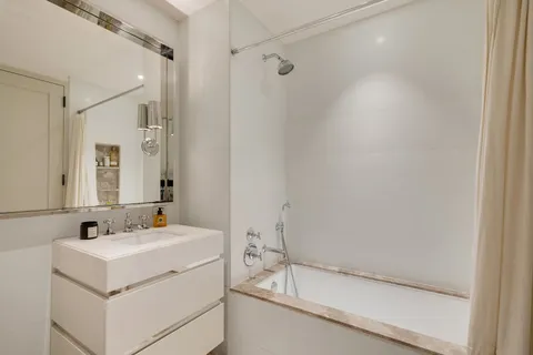 $3,000,000 | 308 North 7th Street, Unit 2F | Williamsburg