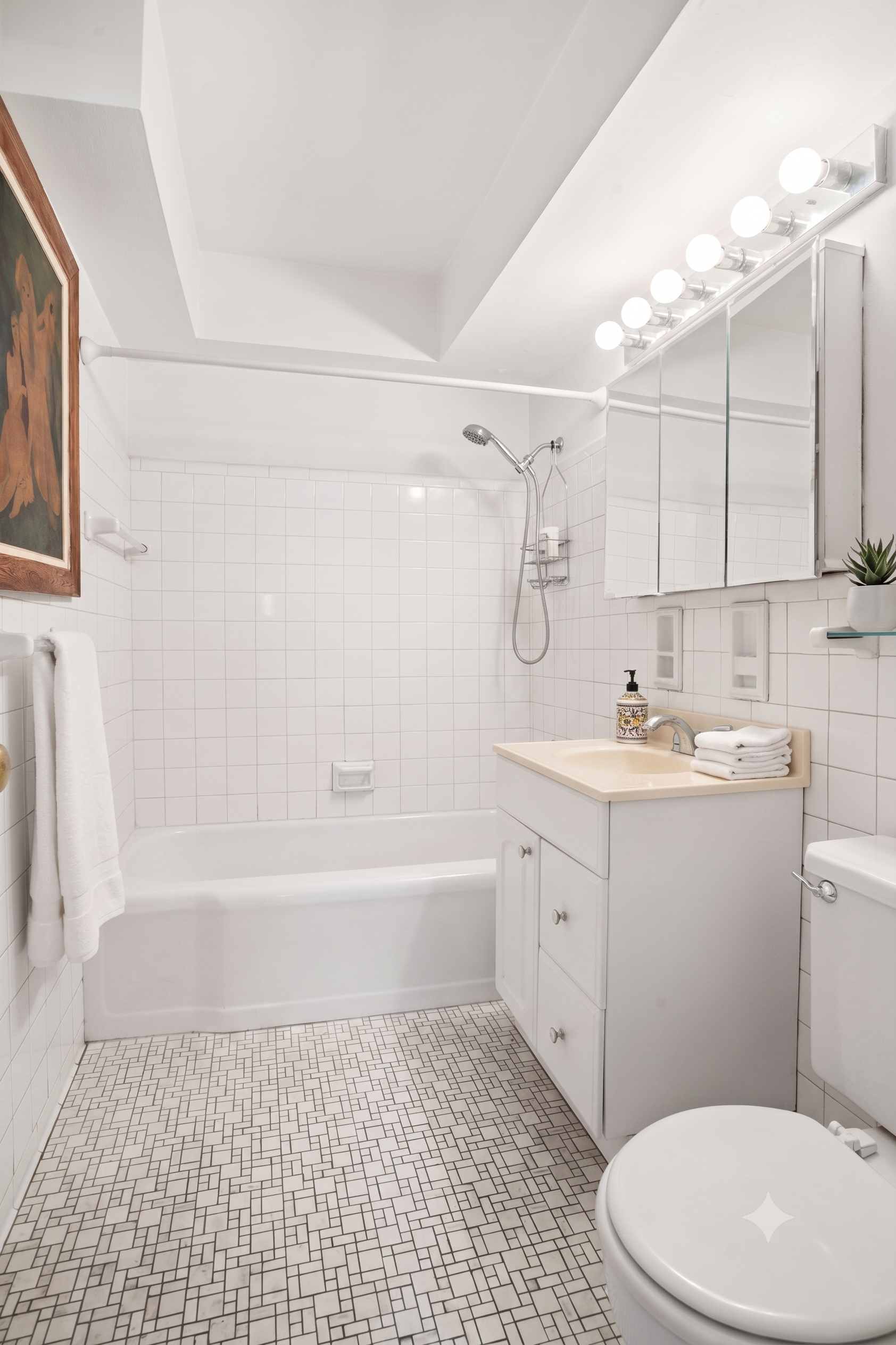 357 East 57th Street, Unit 10C Manhattan, NY 10022 - Photo 6 of 14 Gallery Image 6