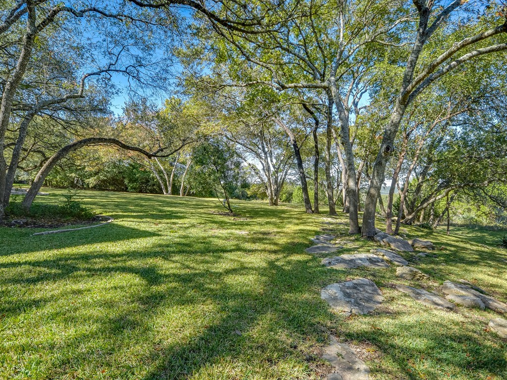 3801 Cassava Drive Austin, TX 78746 - Photo 28 of 31