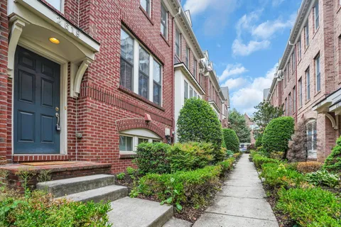$940,000 | 2619 South Kenmore Court, Arlington, VA 22206