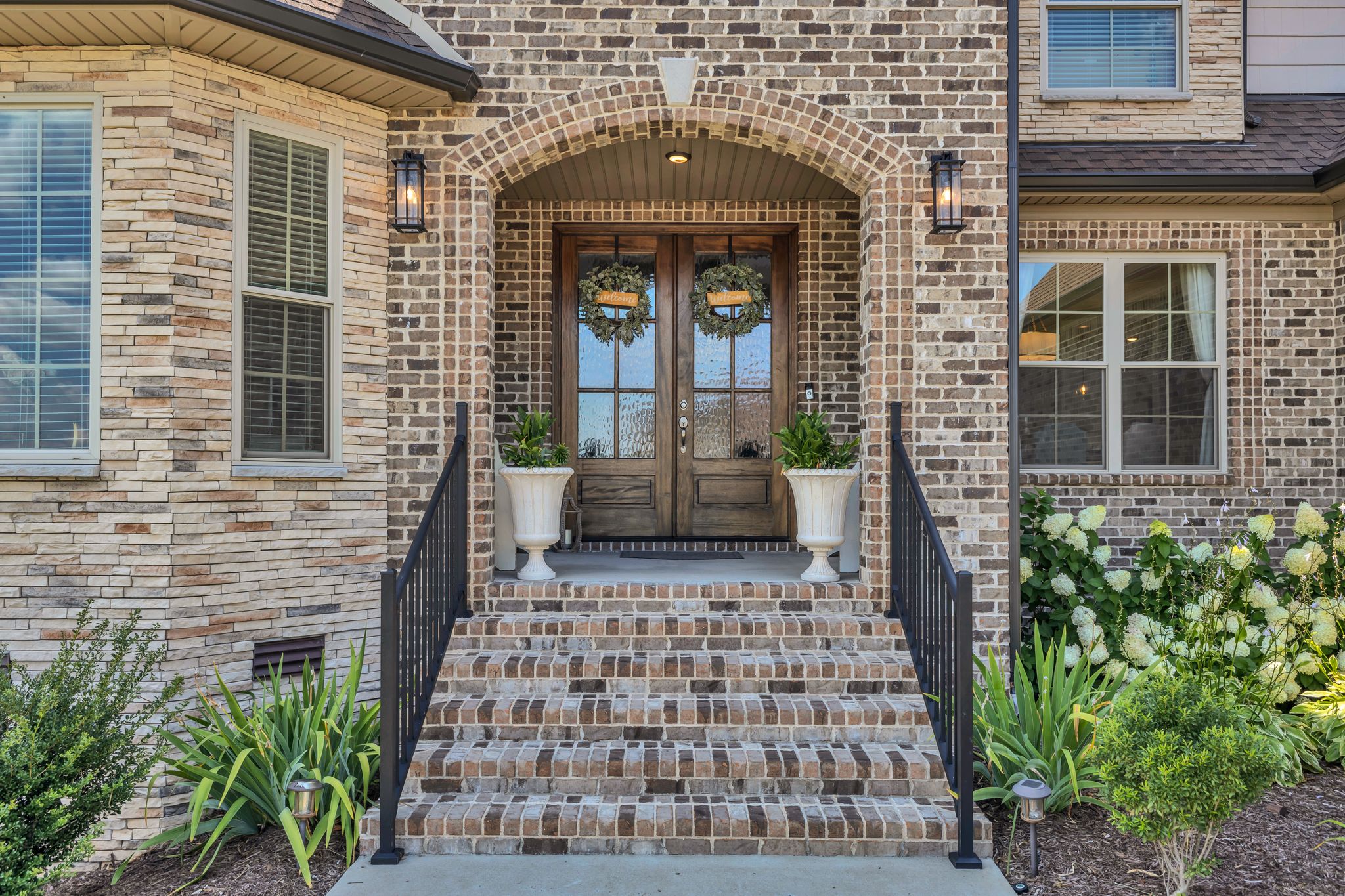 1484 Overlook Point Clarksville, TN 37043 - Photo 8 of 53 a front view of a house