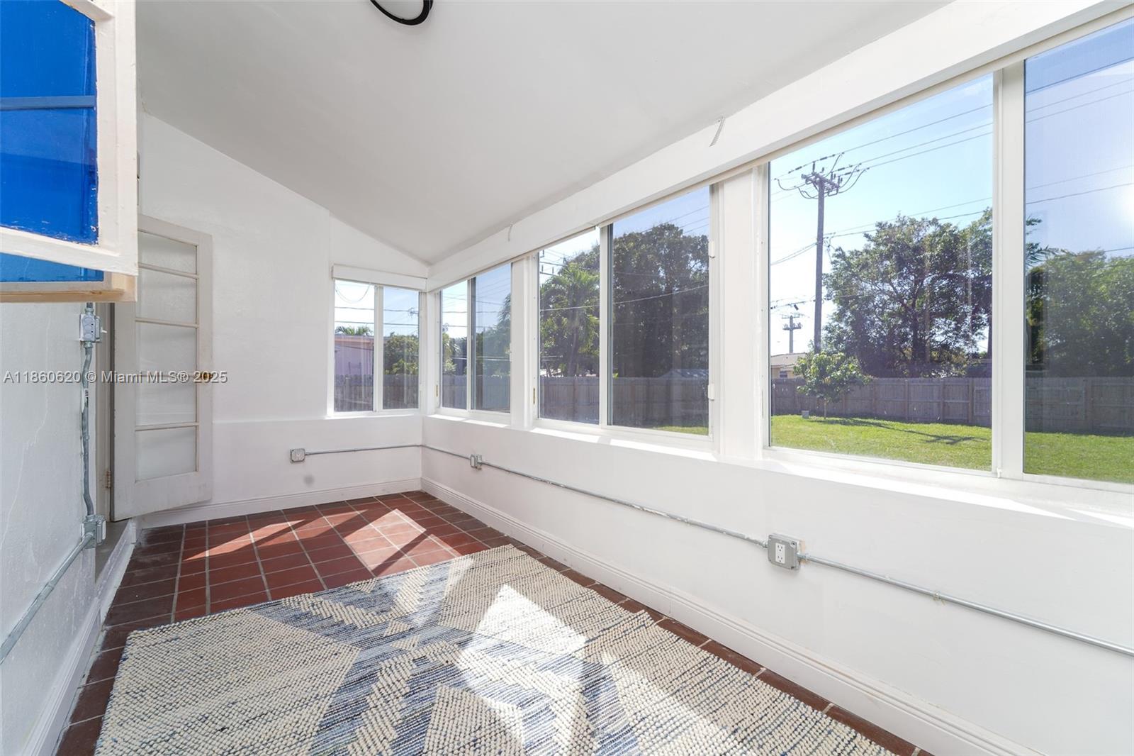 1504 Funston Street Hollywood, FL 33020 - Photo 18 of 26