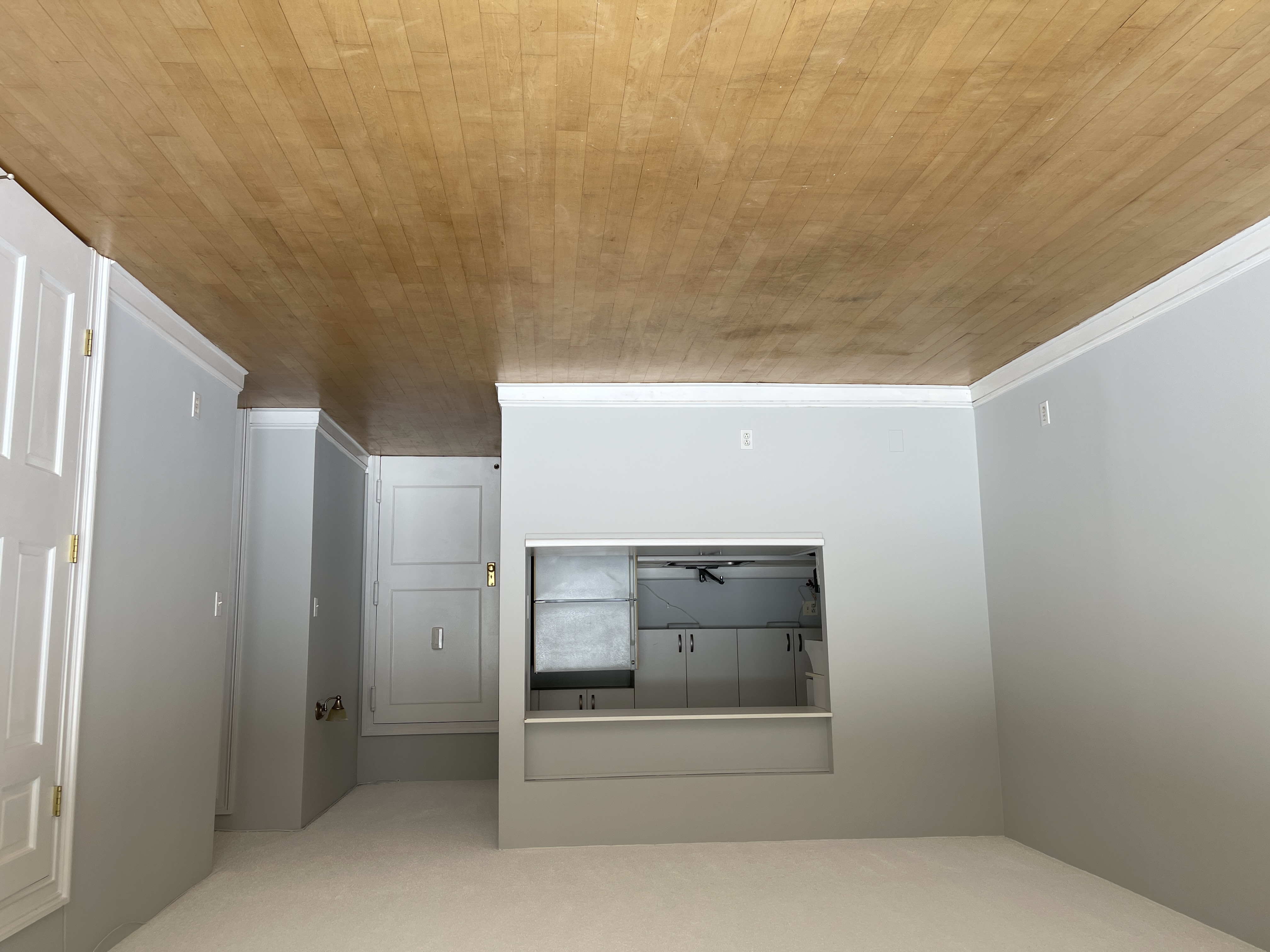 25-40 Shore Boulevard, Unit 8G Queens, NY 11102 - Photo 4 of 25 a view of a storage & utility room