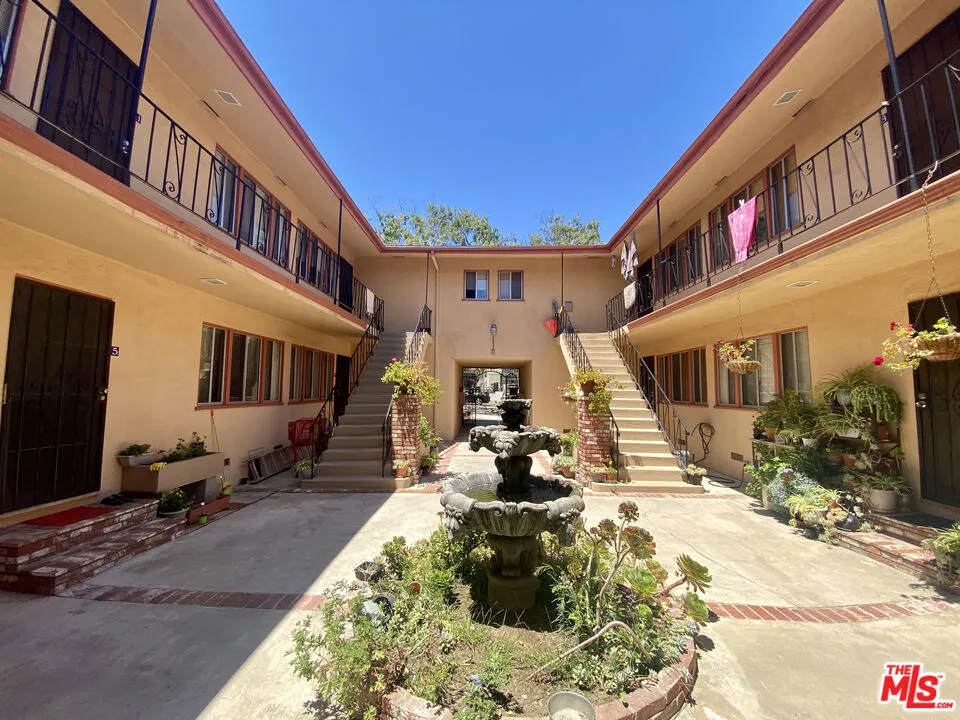 11150 Regent Street Los Angeles, CA 90034 - Photo 14 of 16