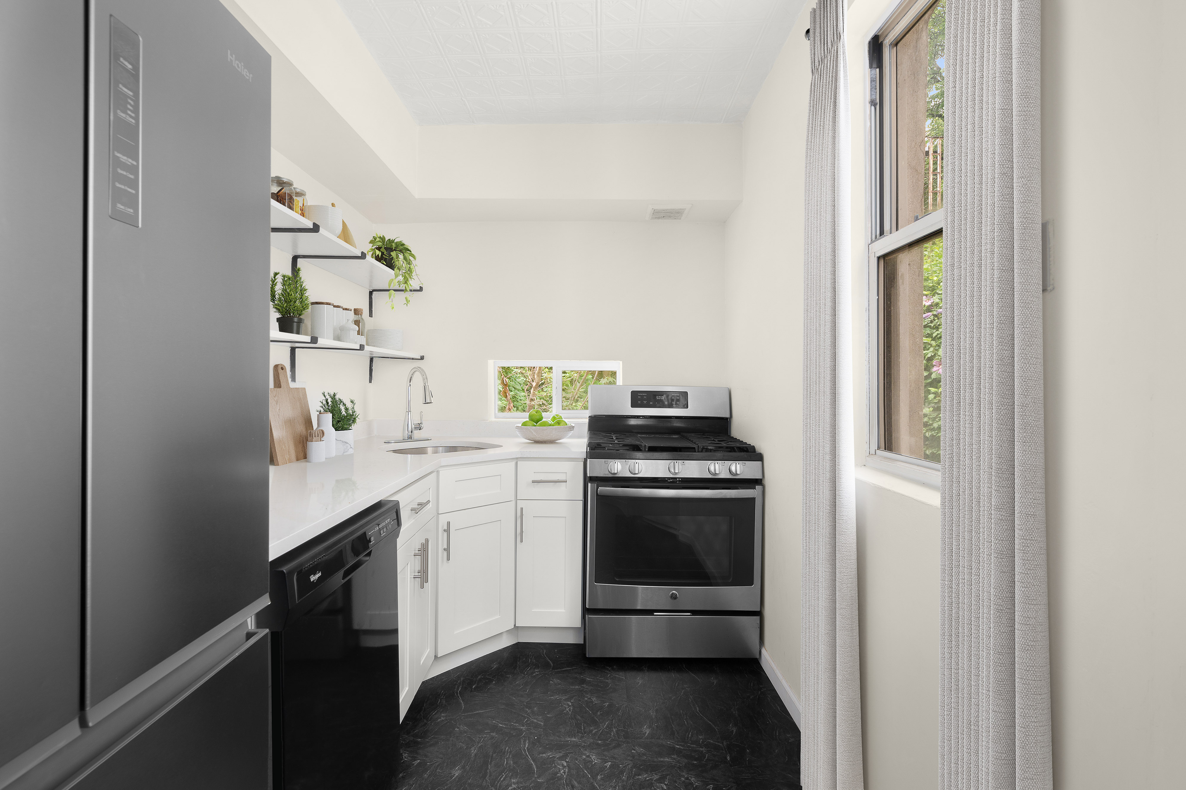 428 11th Street Brooklyn, NY 11215 - Photo 11 of 21